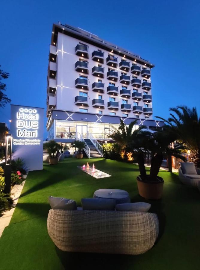 Hotel Due Mari & Spa ريميني المظهر الخارجي الصورة